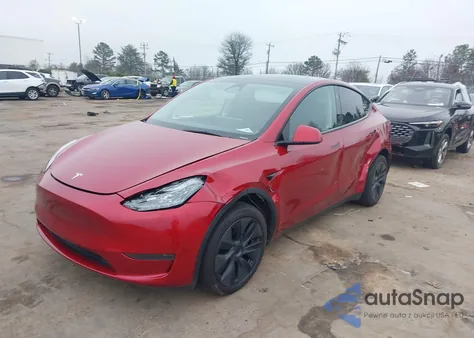 2024 Tesla Model Y z USA, uszkodzony, nr VIN 7SAYGDED5RA326294